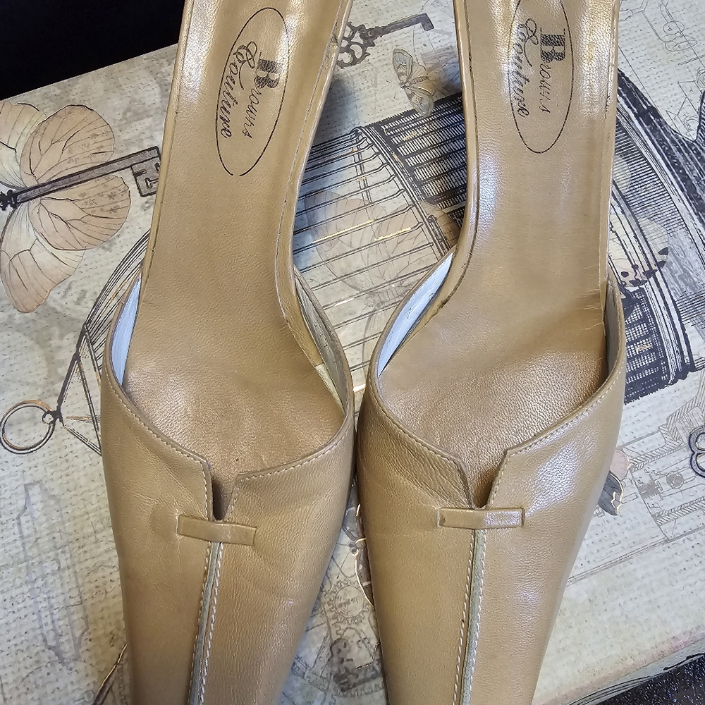 Mules - Picture 3 of 12